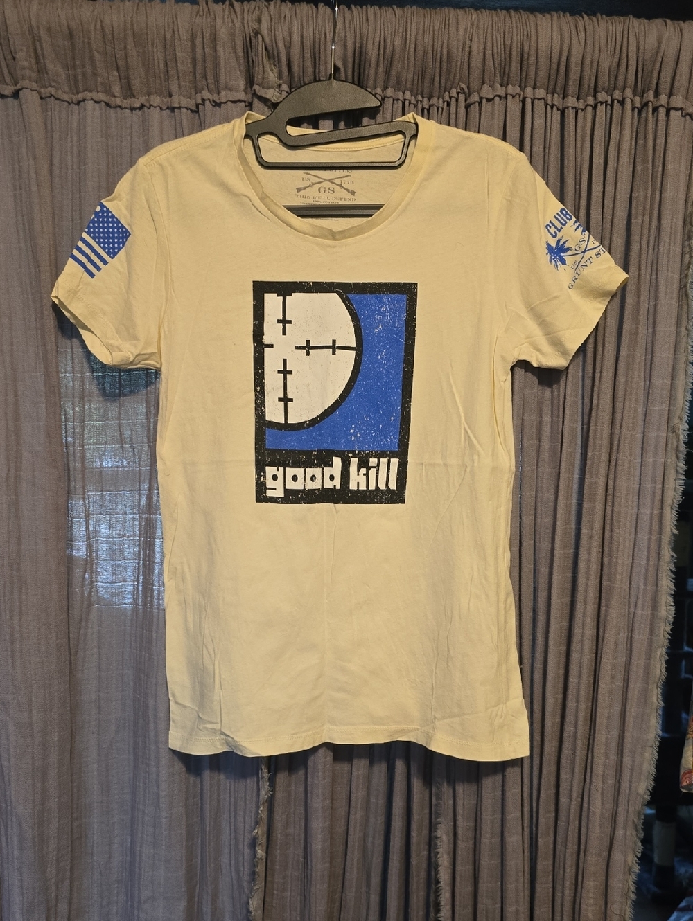 Grunt Style Cream Tee with Blue-Gray Print
